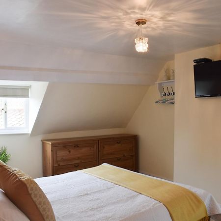 Honeyz Hideaway Villa Whitby Bagian luar foto